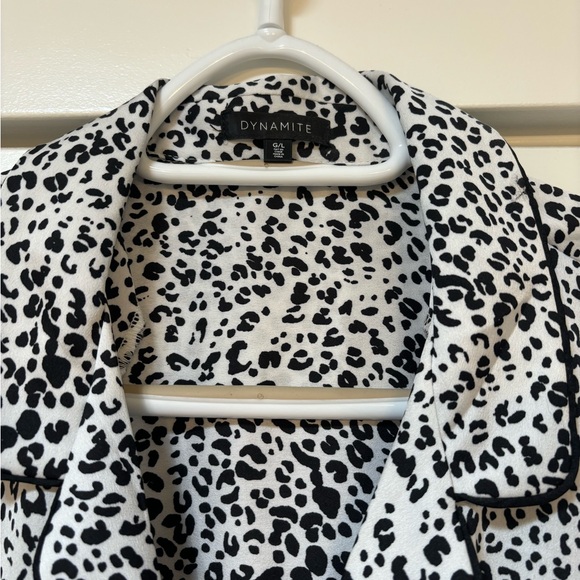 Dynamite Leopard Cropped Blouse 🐆 - Picture 3 of 10